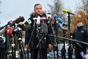 Der polnische Präsident Andrzej Duda besucht Przewodow., © Wojtek Jargilo/PAP/dpa