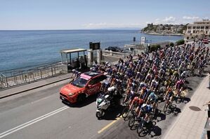 Die fünfte Etappe des 107. Giro d'Italia führte von Genua nach Lucca., © Fabio Ferrari/LaPresse/AP