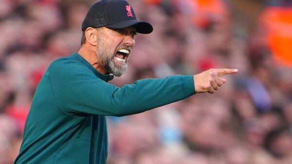 Liverpools Trainer Jürgen Klopp spricht von einem Umbruch., © Peter Byrne/PA Wire/dpa