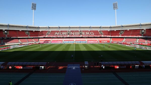 Blick in das Stadion vor dem Spiel., © Daniel Karmann/dpa/Archiv