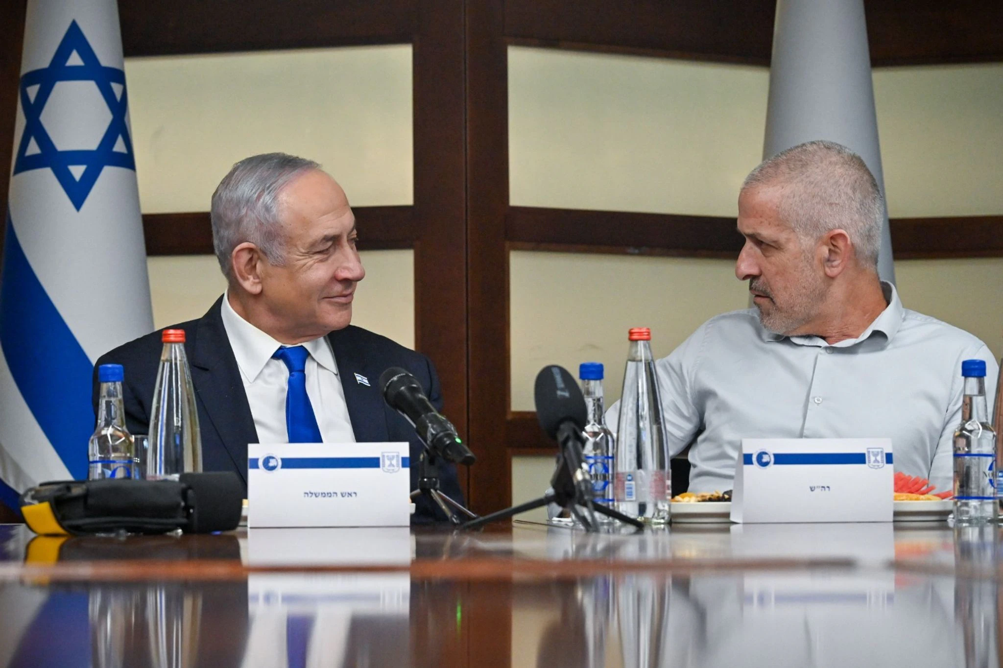Der israelische Regierungschef Benjamin Netanjahu begründete die Entlassung von Ronen Bar mit einem «Mangel an Vertrauen» in den Geheimdienstchef. (Archivbild) — © Koby Gideon/GPO/dpa